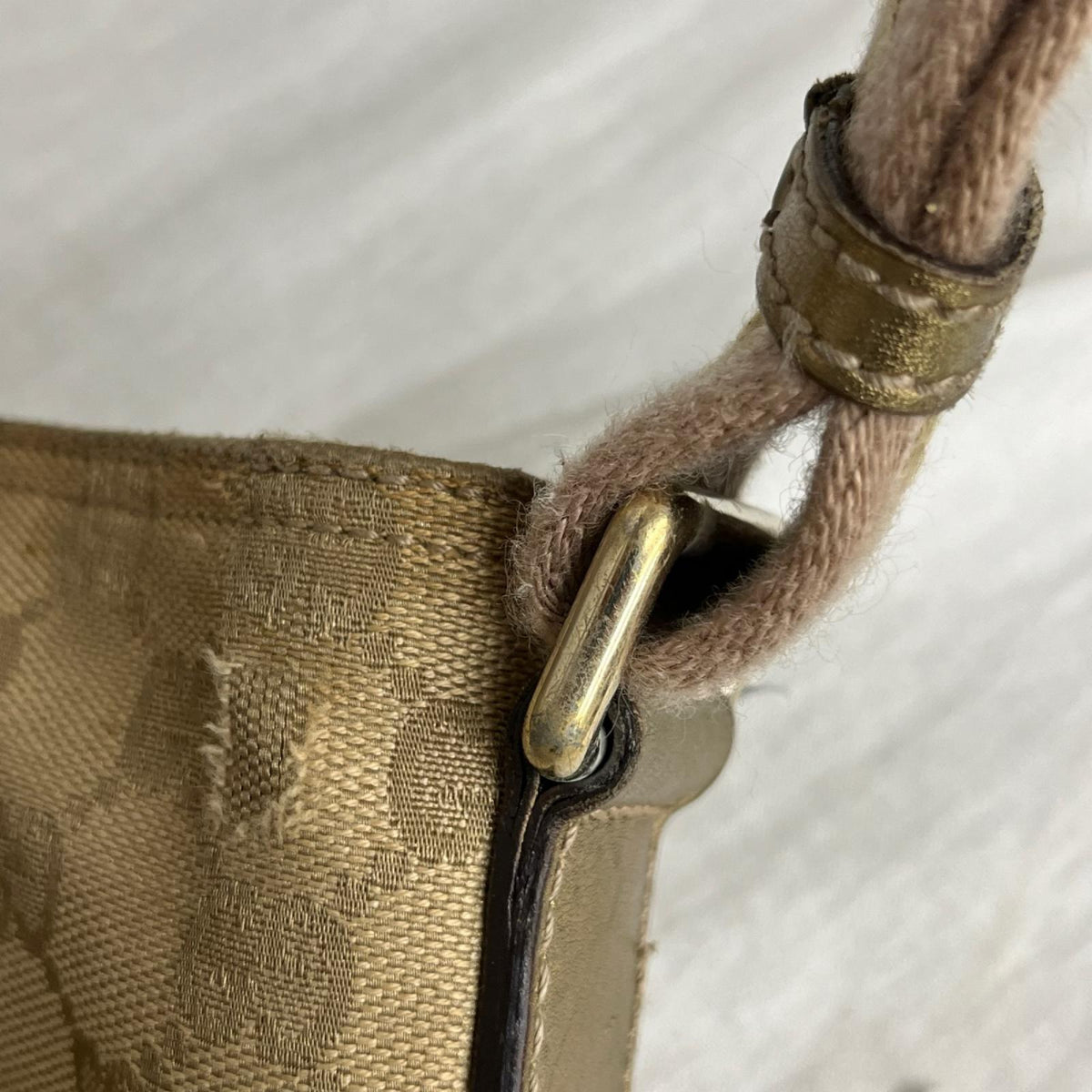 GUCCI GGキャンバス 189749 ショルダーバッグ