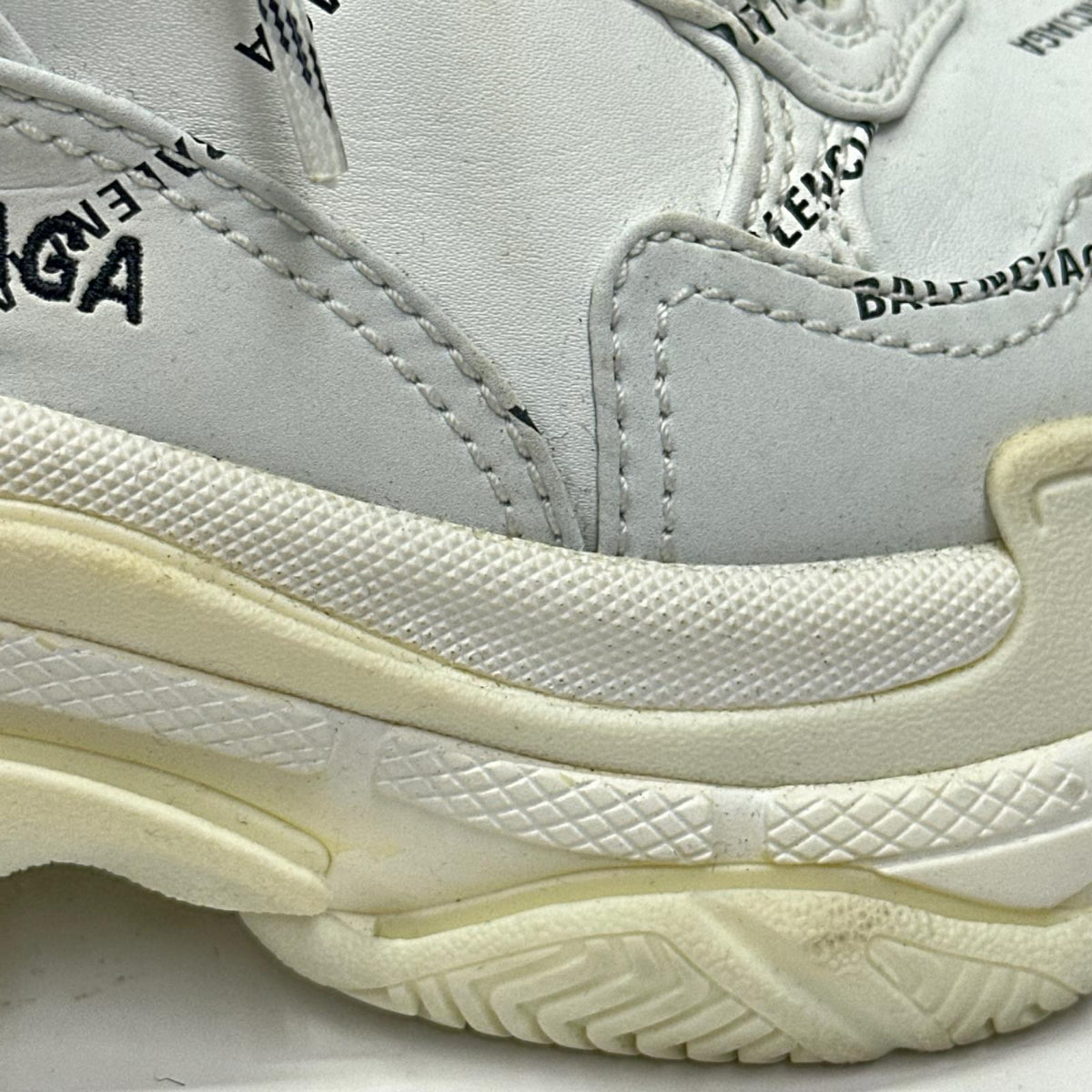 Triple S Allover ホワイト