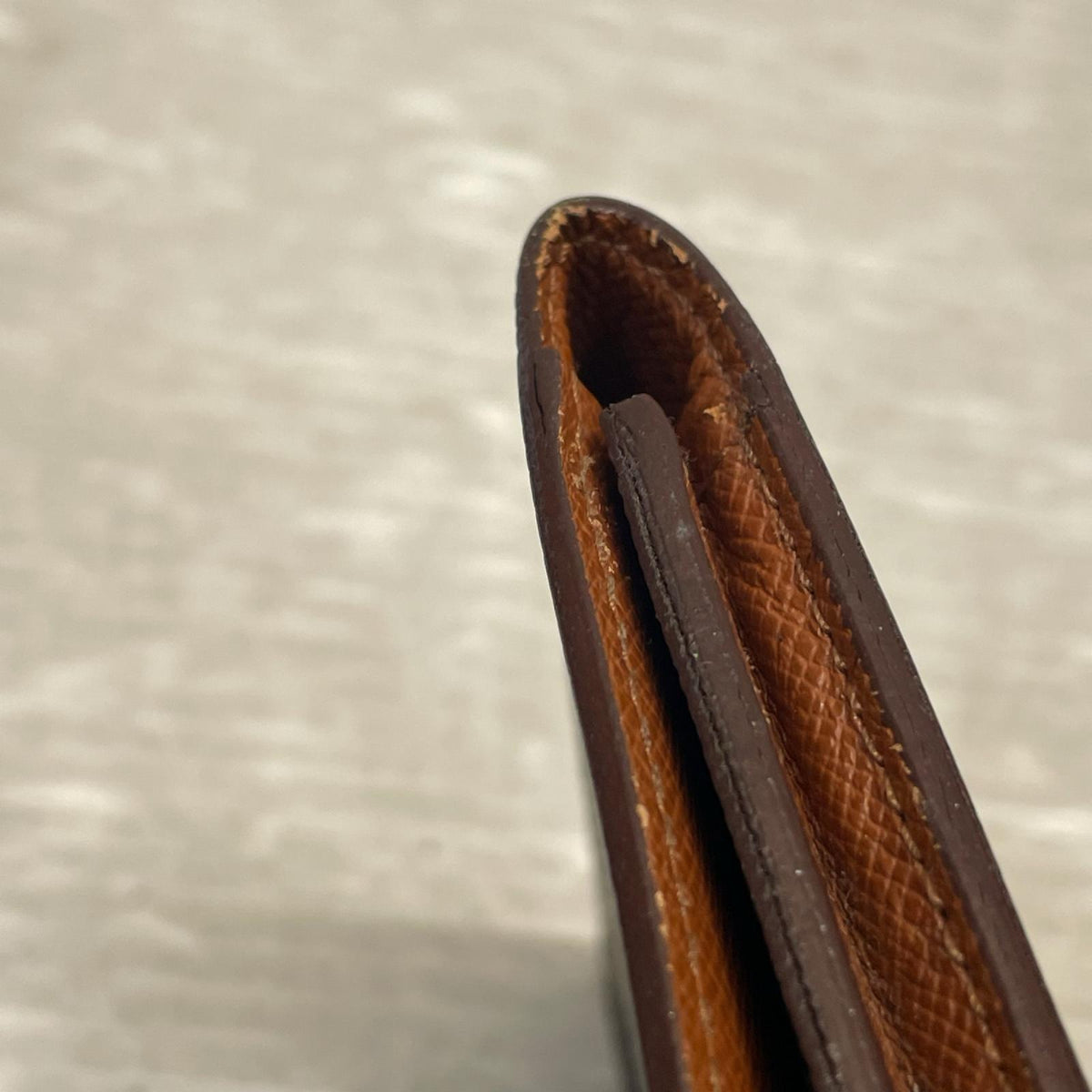 LOUIS VUITTON アンヴェロップ カルト ドゥ ヴィジット カードケース M62920