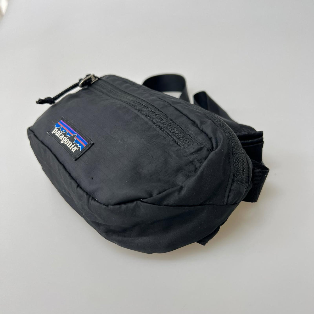ボディバッグ patagoniaのテラヴィア ミニ ヒップパック 1L ブラック