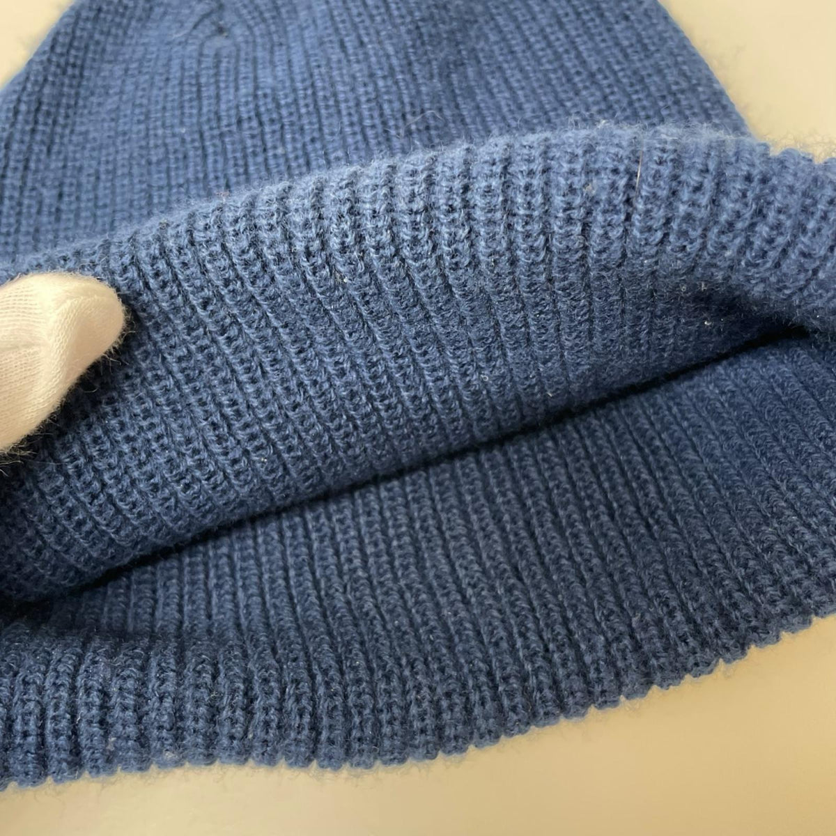 ニットキャップ ロゴ刺繍 青 ブルー
