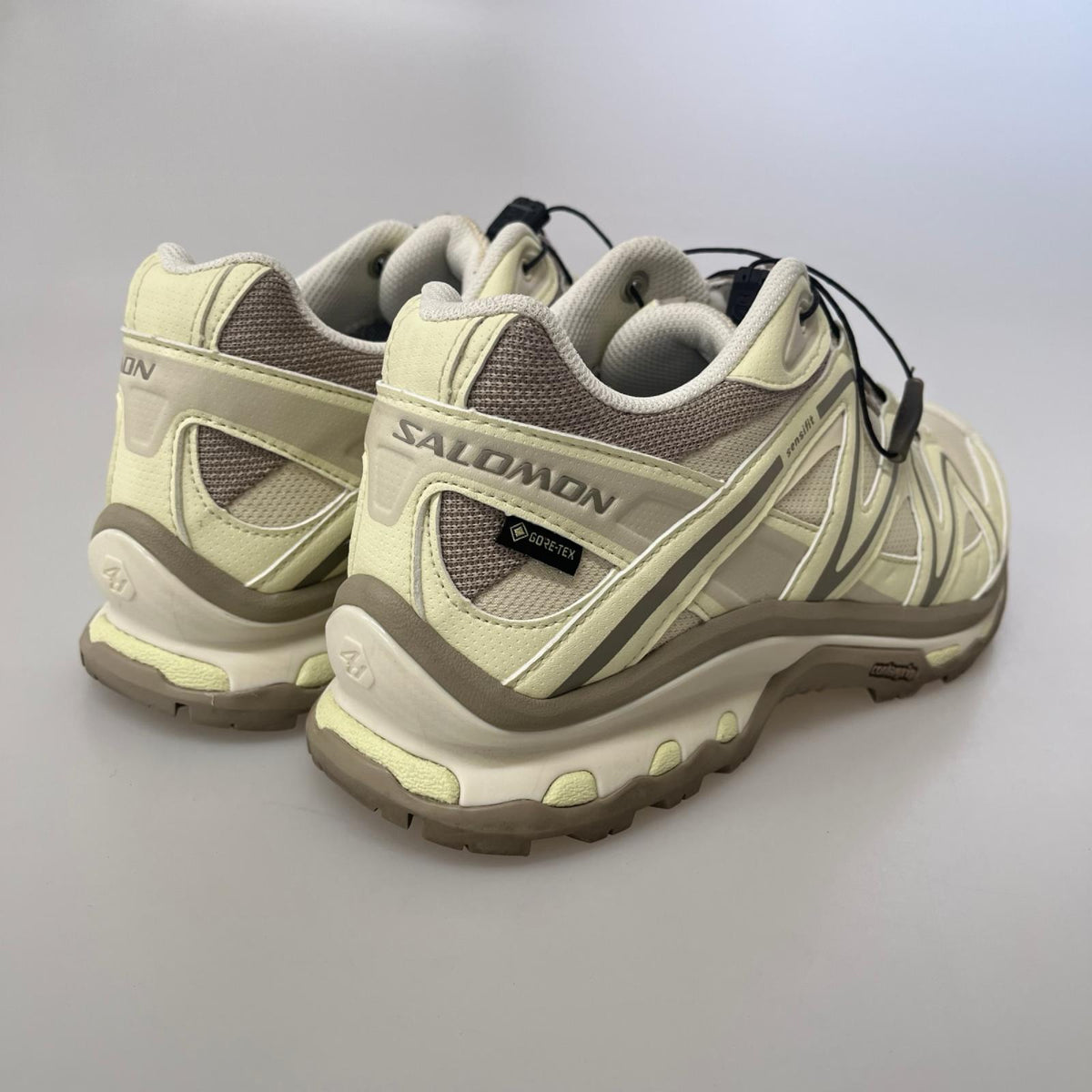 スニーカー XT-QUESTスニーカー477809 BEG 28.5 28.5cm (US10 1/2 UK10 EU47)