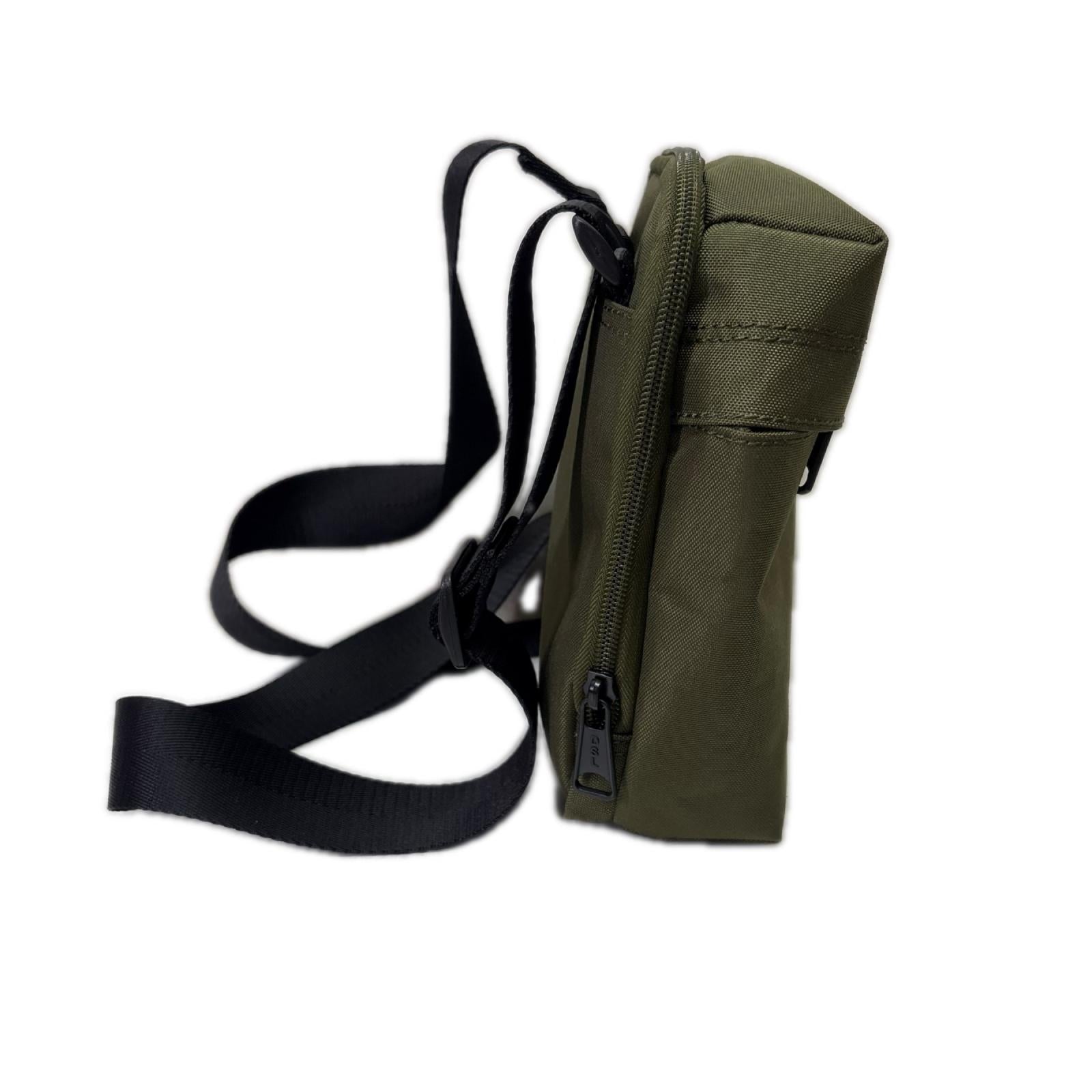 ショルダーバッグ D-Bsc CROSSBODY カーキ