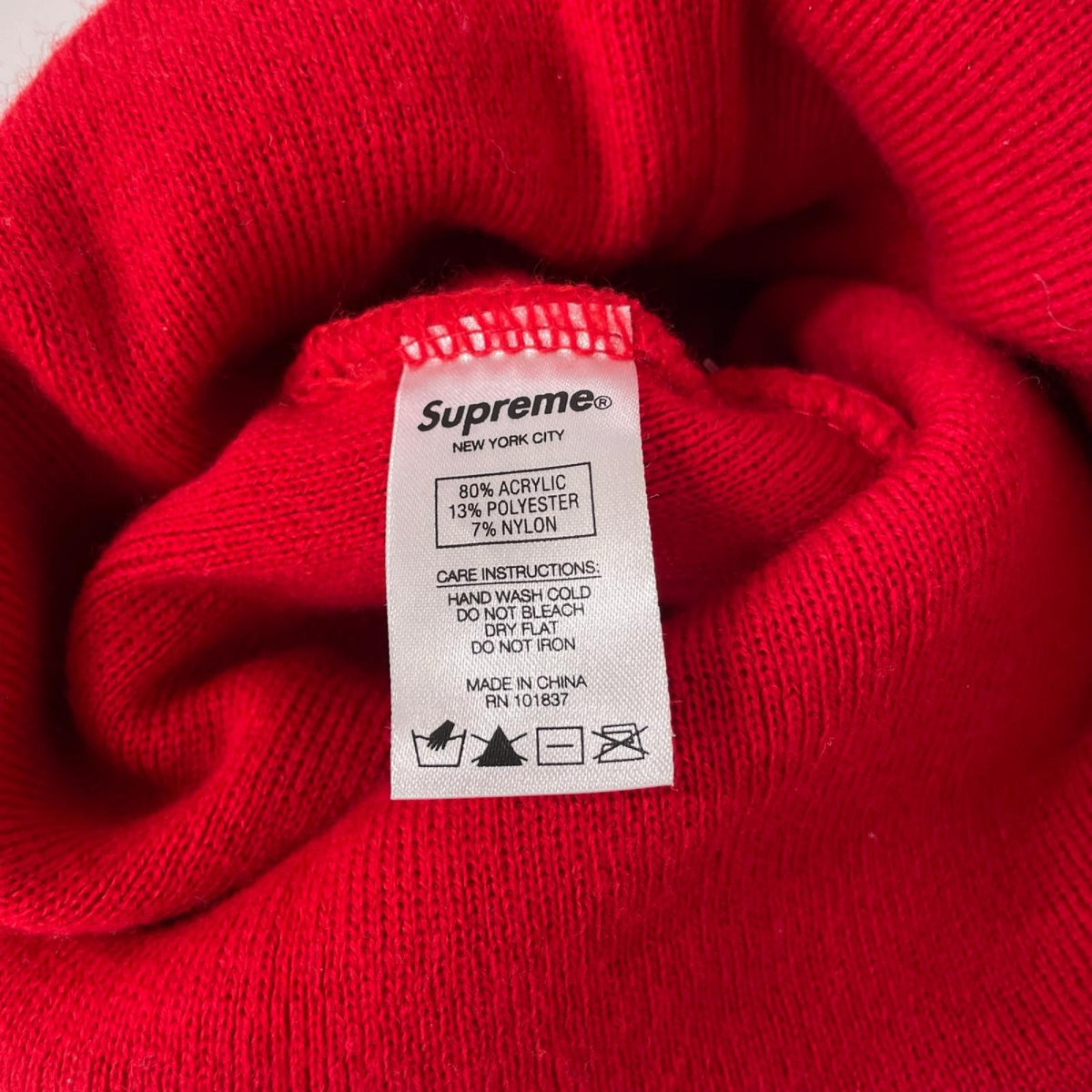 ニットキャップ Reflective Big Logo Beanie レッド