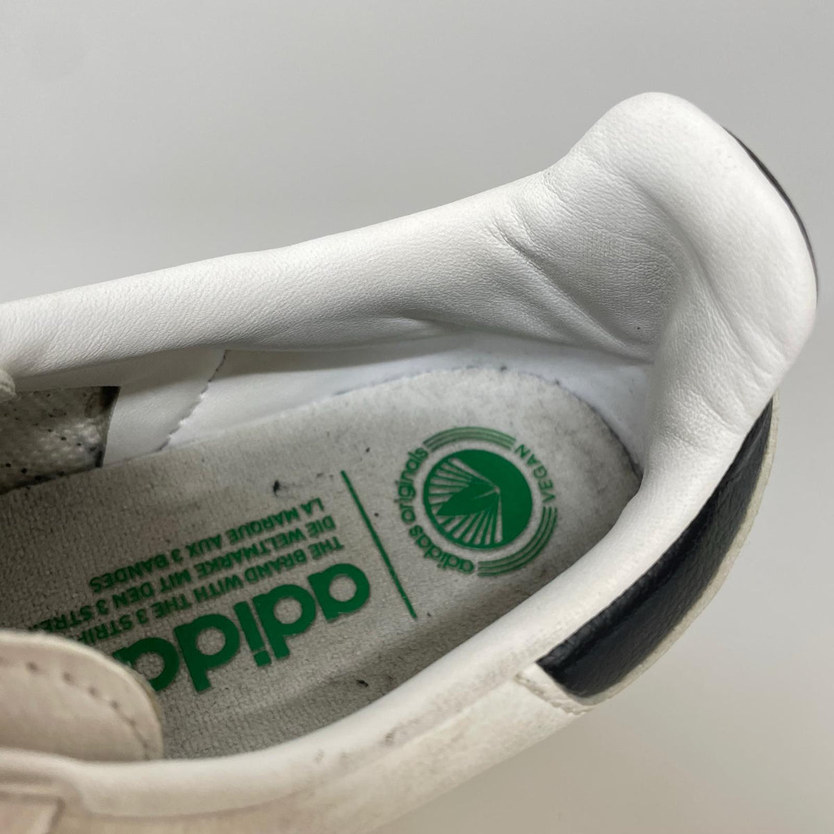 スニーカー SAMBA VEGAN WHT 26 26cm (US8 UK7 1/2 EU42) ホワイト