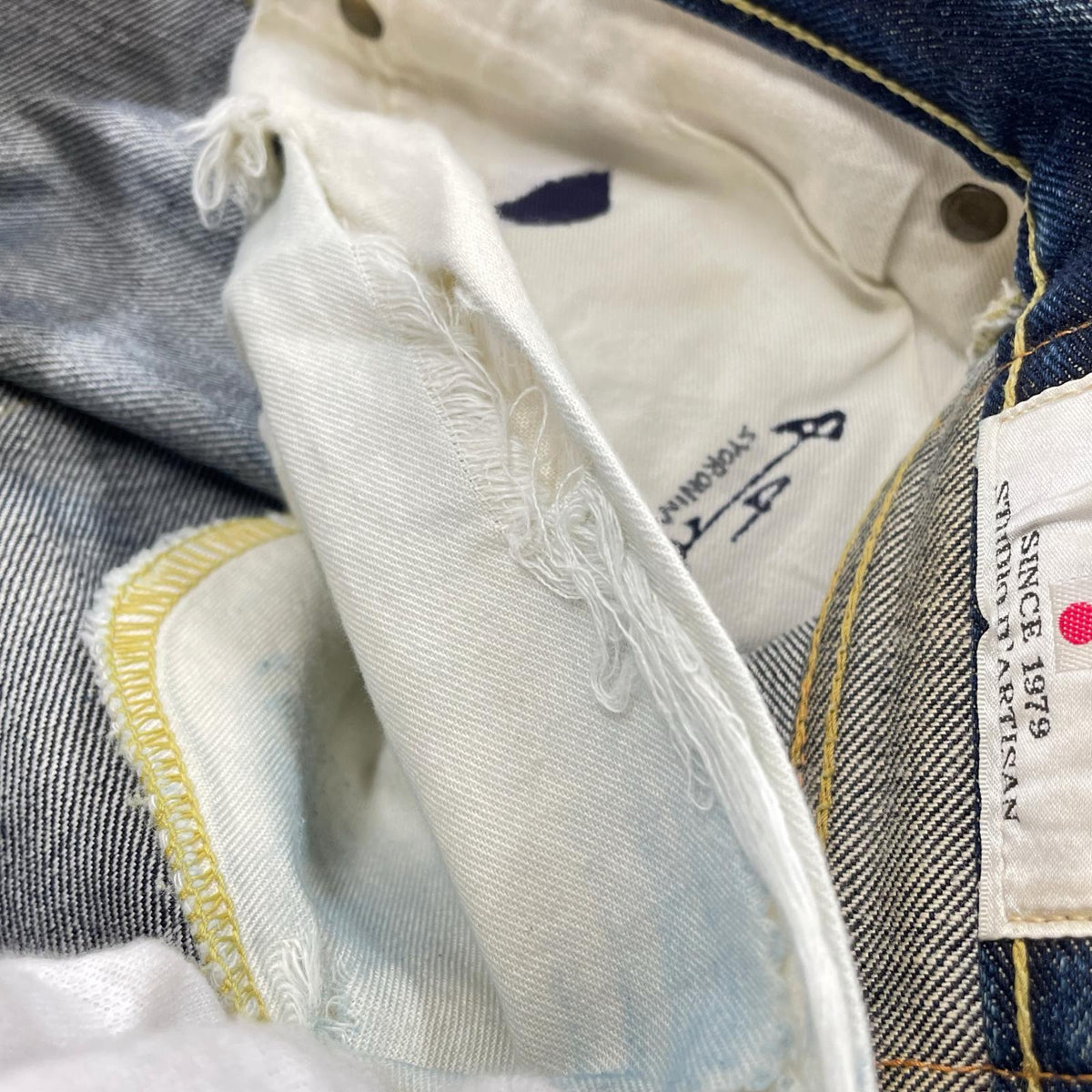 デニムパンツ ボタンフライ w30 32 ネイビー