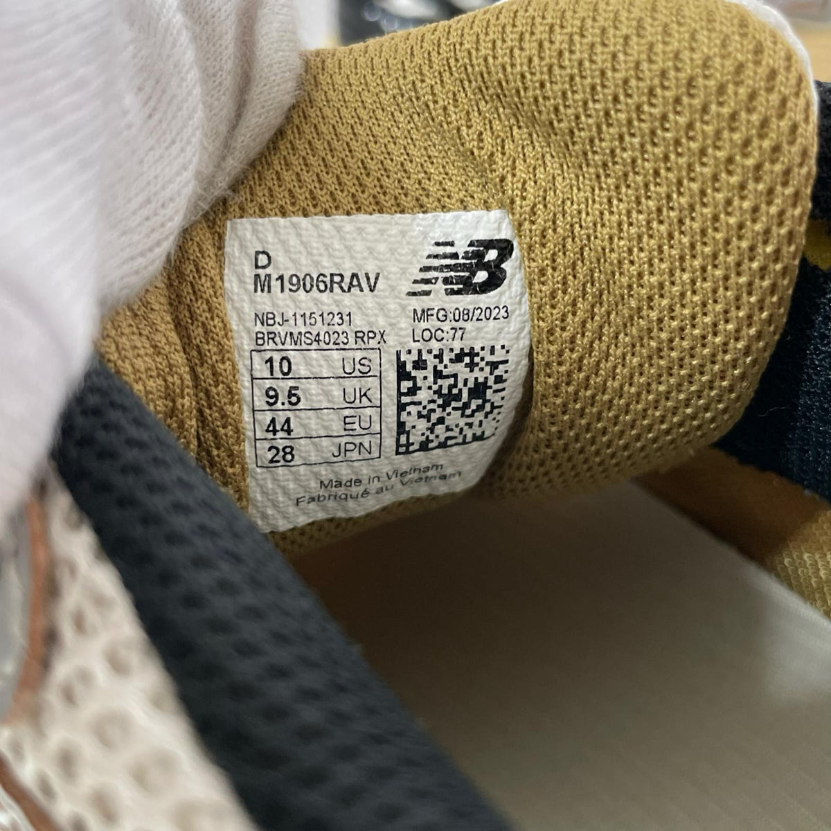 スニーカー 1906R Sea Salt M1906RAV 28.0cm 28cm (US10 UK9 1/2 EU46)