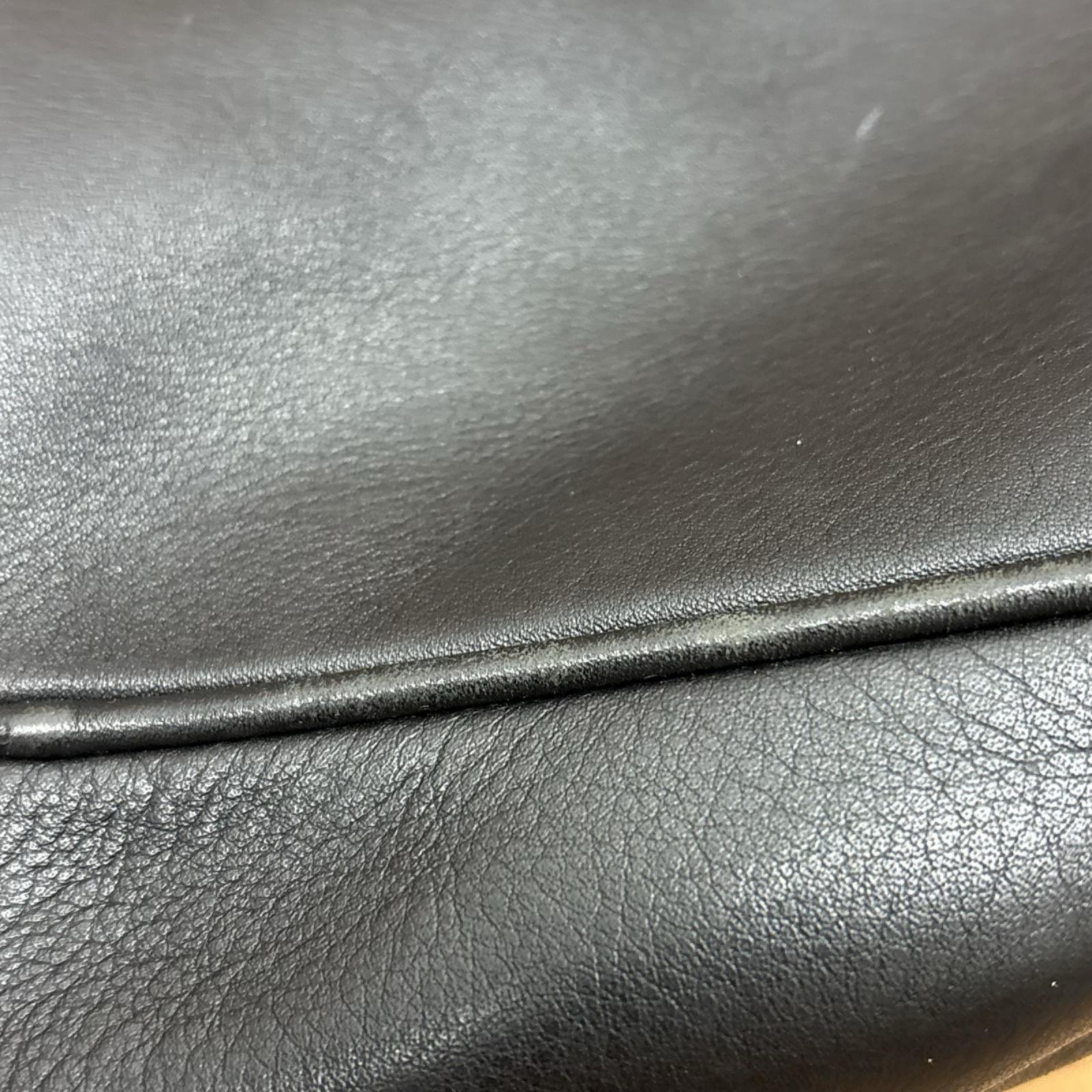 CELINE/レザー黒