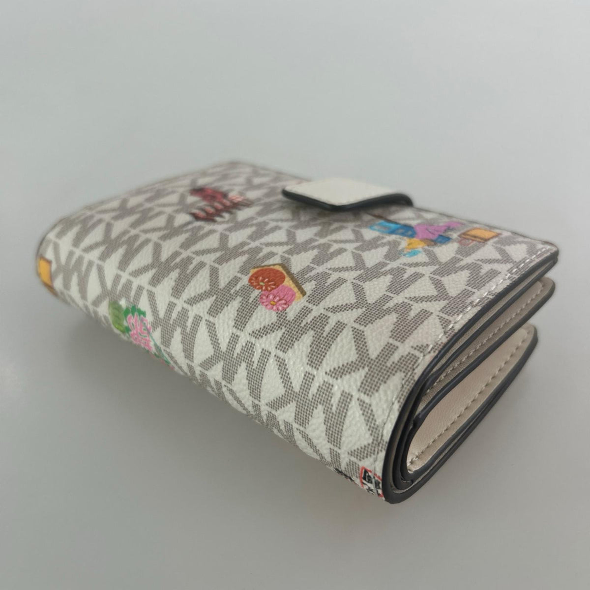 コンパクトウォレット 二つ折り財布 KYOTO ベージュ