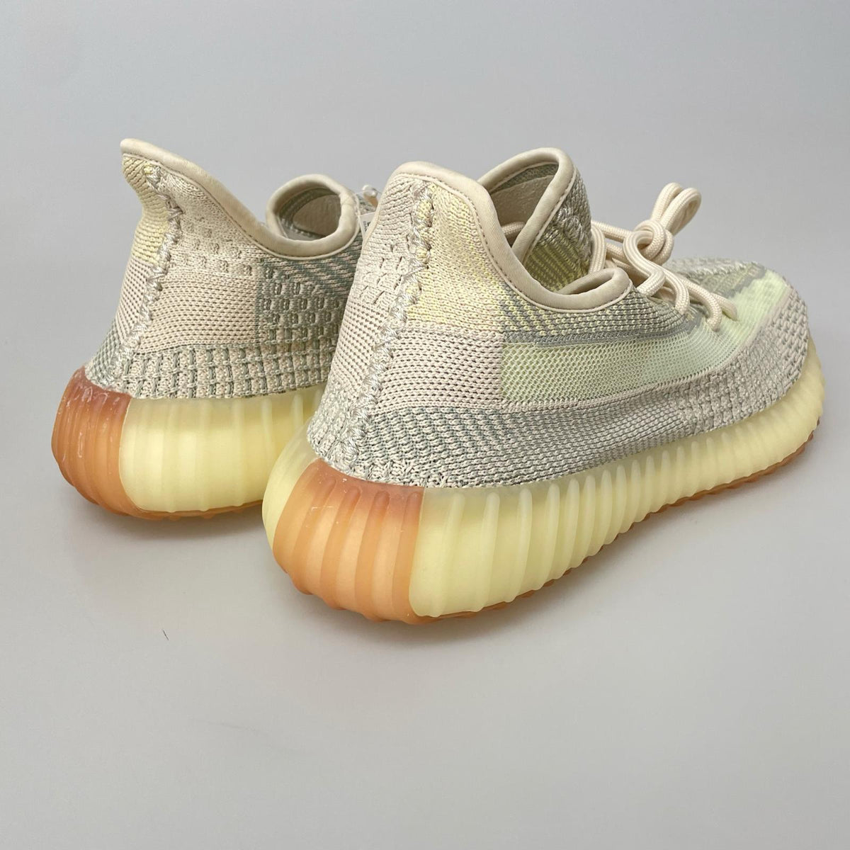 スニーカー yeezy boost 350 v2 fw3042 28cm (US10 UK9 1/2 EU46) ベージュ