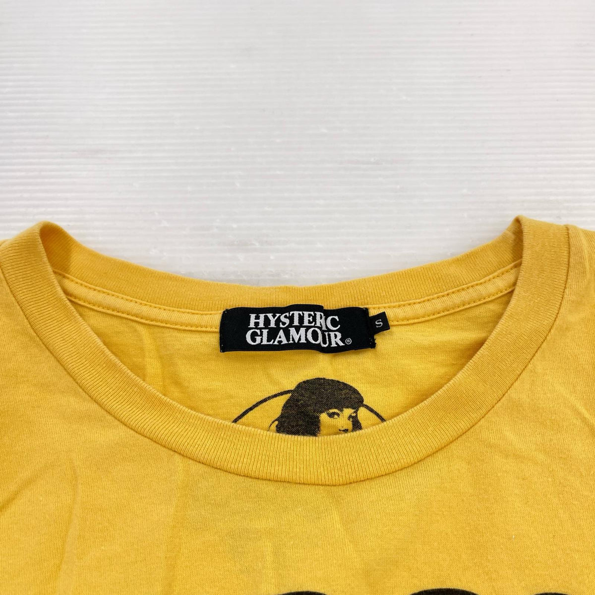 半袖Tシャツ BETTIE PAGE Tee YEL SIZES S イエロー