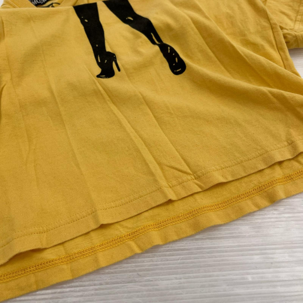 半袖Tシャツ BETTIE PAGE Tee YEL SIZES S イエロー