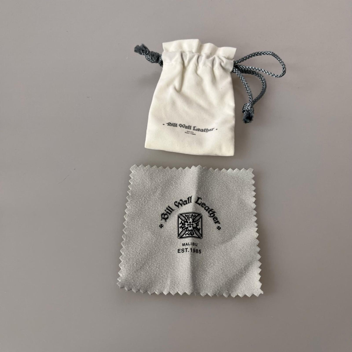 その他アクセサリー ツイストフープピアス シルバー