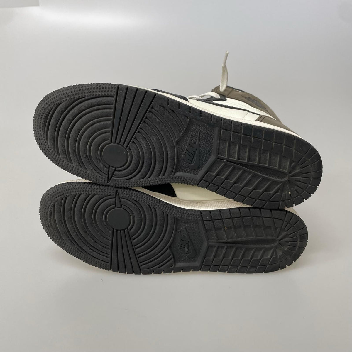 スニーカー NIKE GS AIR JORDAN 1 HIGH OG DARK MOCHA 24.5 24.5cm (US6 1/2 UK6 EU39)