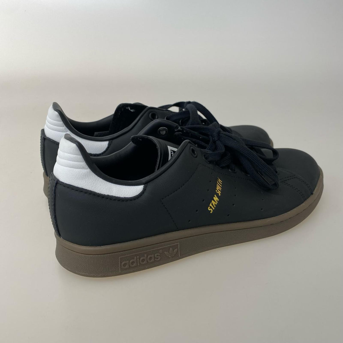 スニーカー STAN SMITH 黒 (27.5cm) 27.5cm (US9 1/2 UK9 EU45) ブラック