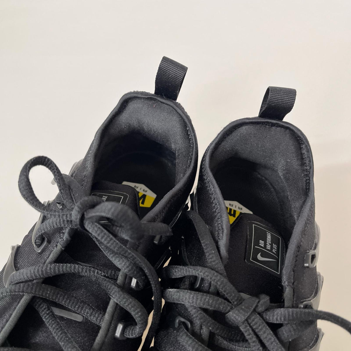 スニーカー Air Vapormax Plus 黒 27cm 27cm (US9 UK8 1/2 EU44) ブラック