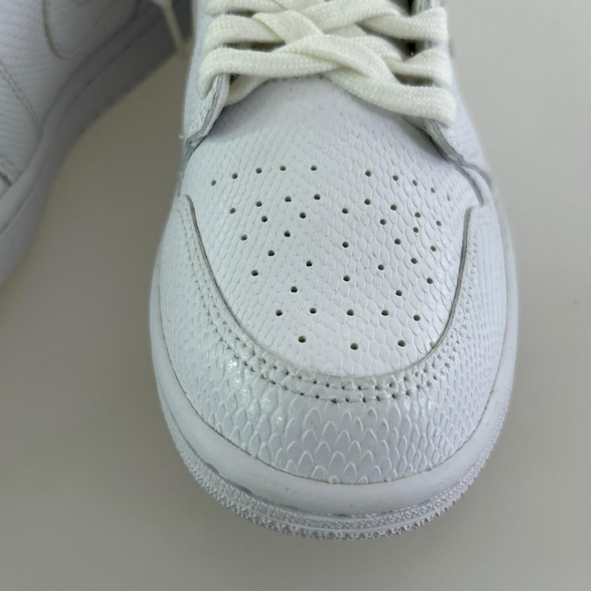 スニーカー Air Joradan 1 Snake Skin 26cm WHT 26cm (US8 UK7 1/2 EU42) ホワイト