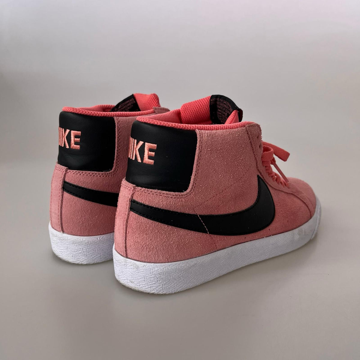 スニーカー Blazer Mid Pink/Black 26cm (US8 UK7 1/2 EU42)