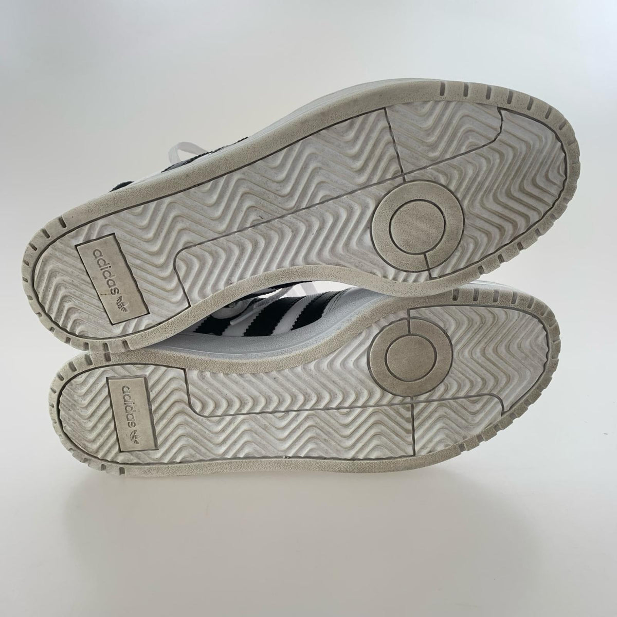 スニーカー TEAM COURT EG9734 (27) 27cm (US9 UK8 1/2 EU44)