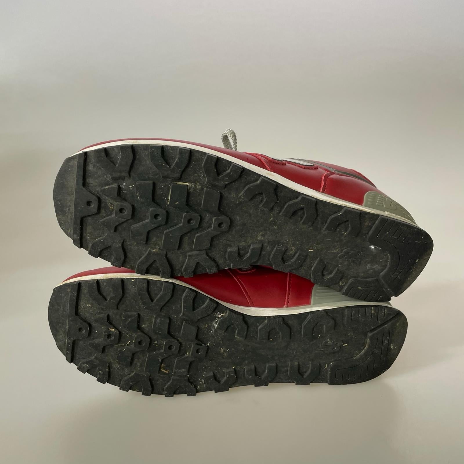 スニーカー M576RED イングランド製 レッド