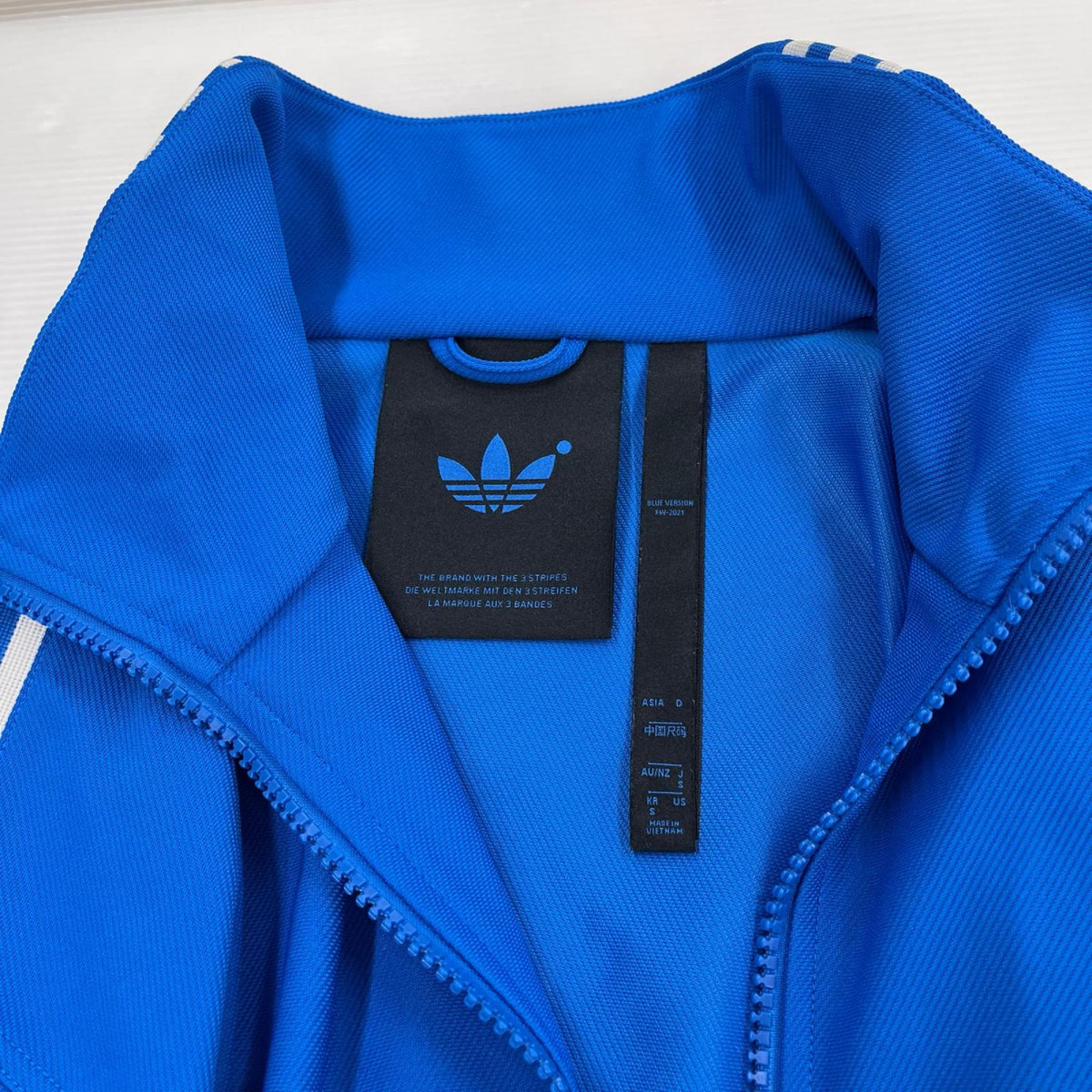 ジャケット adidas BLUE VERSION トラックジャケット ブルー S ブルー