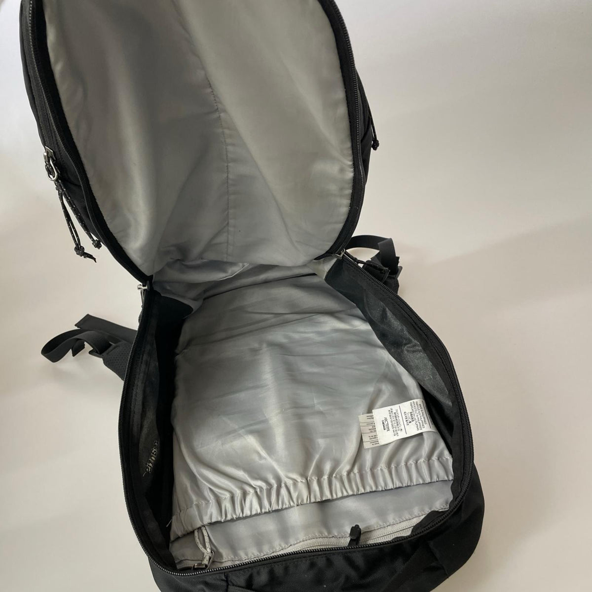 リュック・デイパック mantis 26L DAYPACK 黒 ブラック