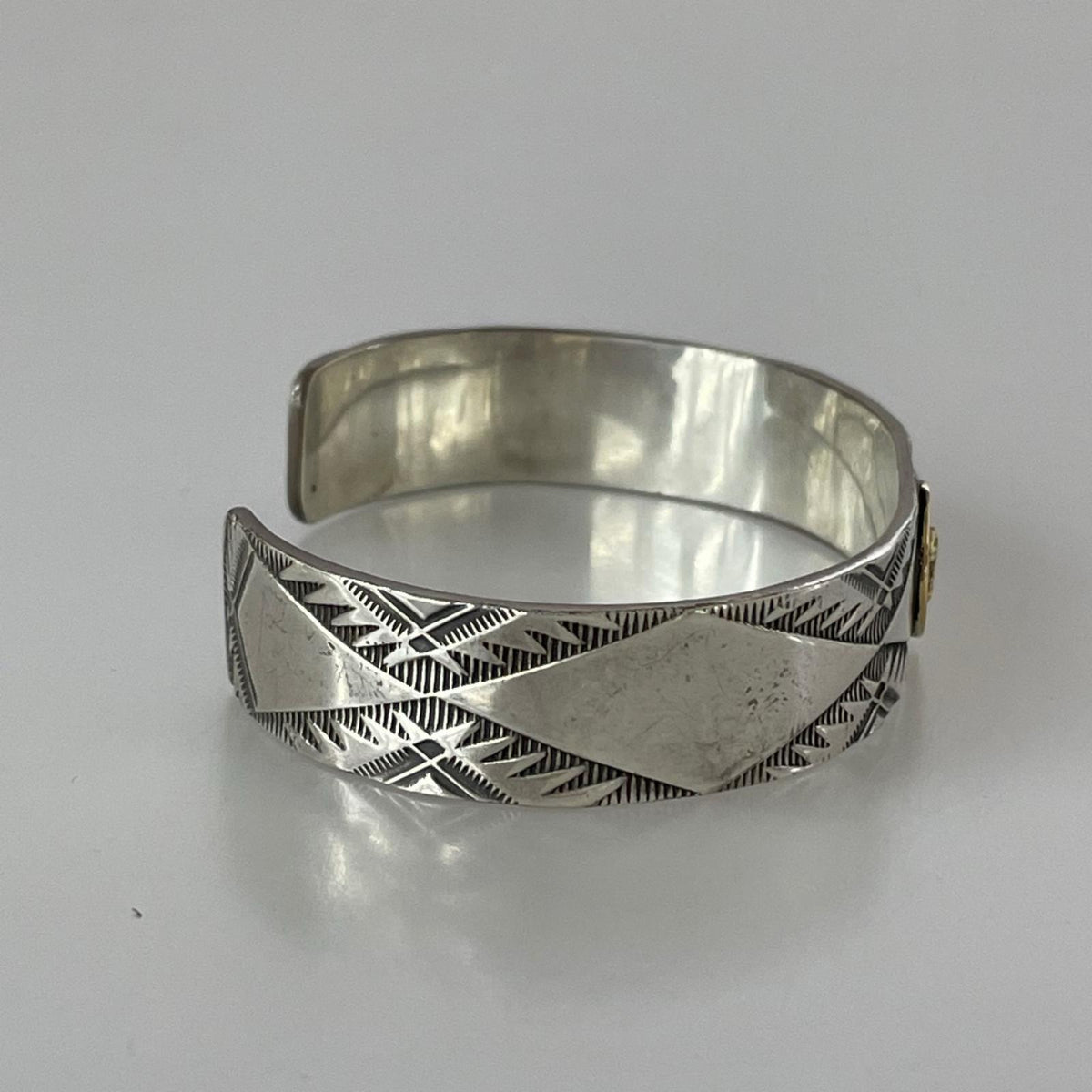 ブレスレット LARRY SMITH EAGLE HEAD STAMPED BRACELET シルバー