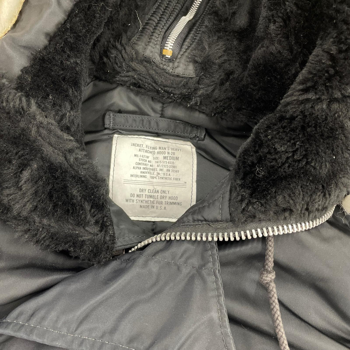 ダウンジャケット alpha industries N2-B M ブラック M ブラック
