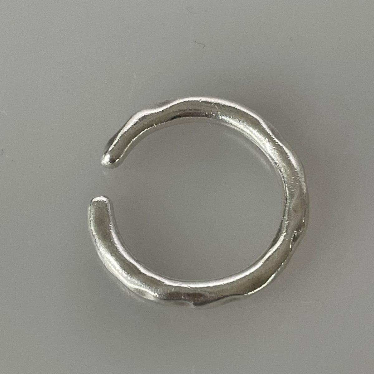 その他アクセサリー イヤーカフ e.m SILVER シルバー