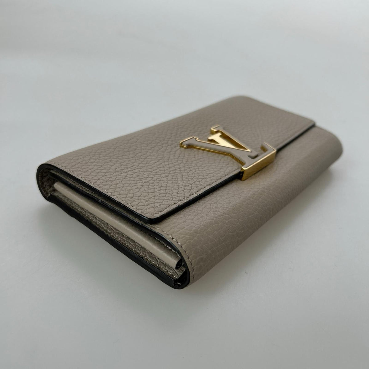LV/M61249/ポルトフォイユ・カプシーヌ