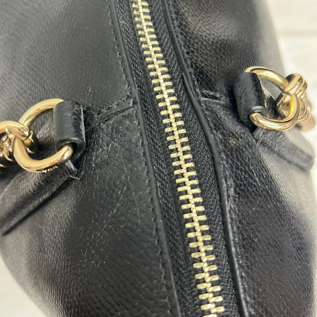 G1532 F37078 Lexy Chain Tote 黒