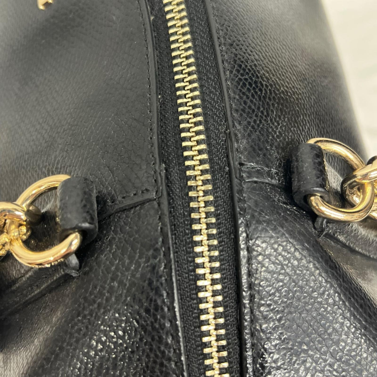 G1532 F37078 Lexy Chain Tote 黒