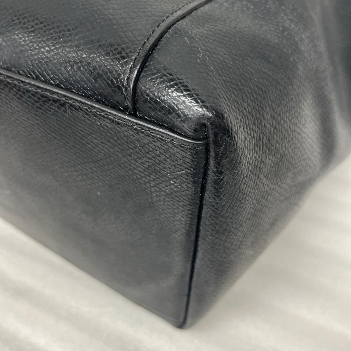 G1532 F37078 Lexy Chain Tote 黒