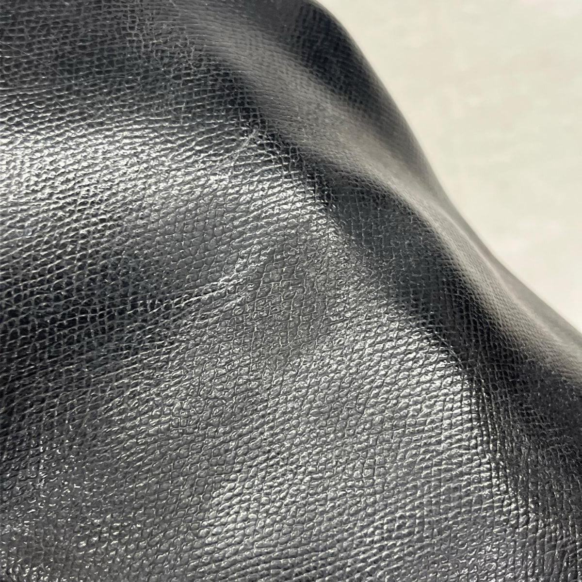G1532 F37078 Lexy Chain Tote 黒