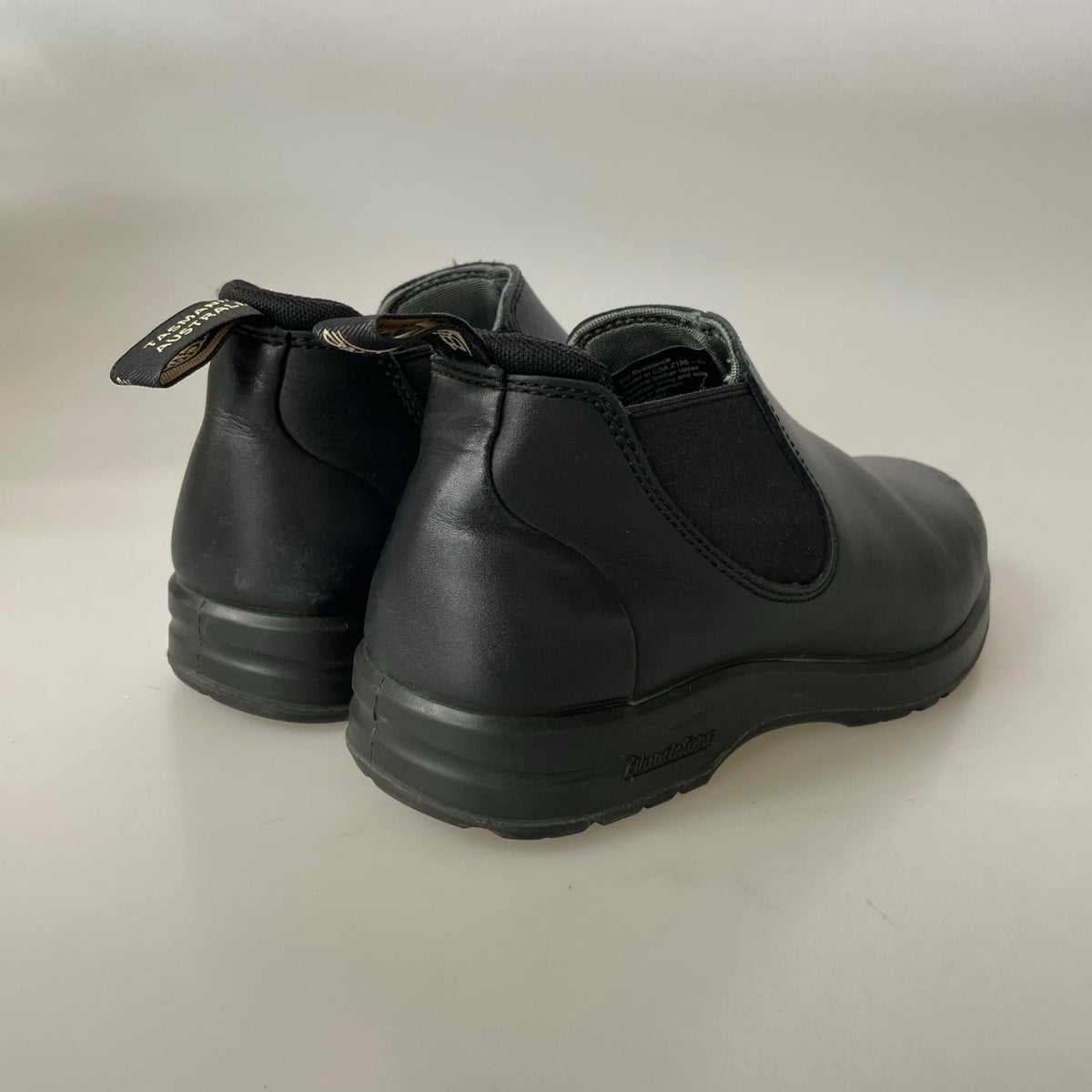 ブーツ ORIGINALS LOW CUT ブラック