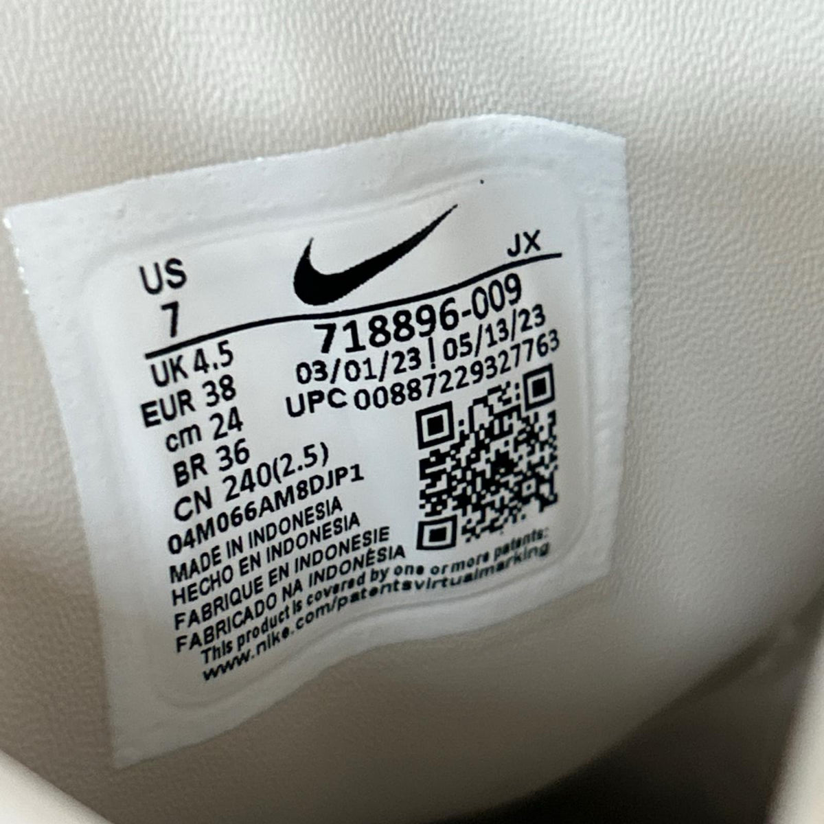 スニーカー NIKE 718896-009 エアマックス コマンド プレミアム 24.0cm 24cm (US6 UK5 1/2 EU38) ベージュ
