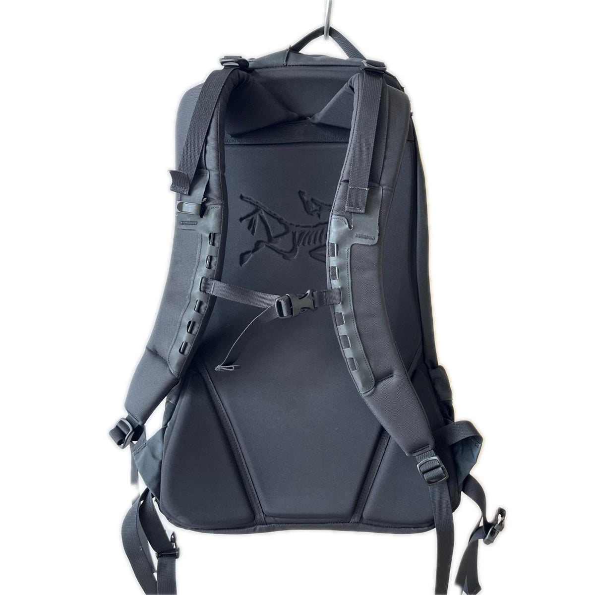 リュック・デイパック ARRO 22 BACKPACK/24016 ブラック