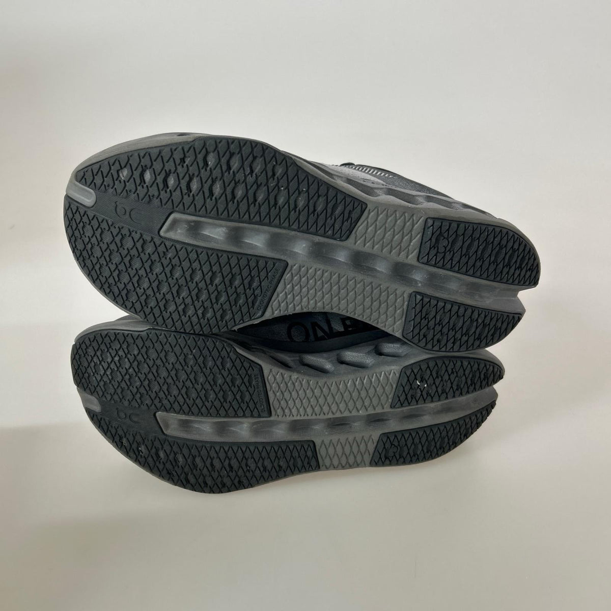 スニーカー on cloudsurfer next wide (25.5) 25.5cm (US7 1/2 UK7 EU41) グレー