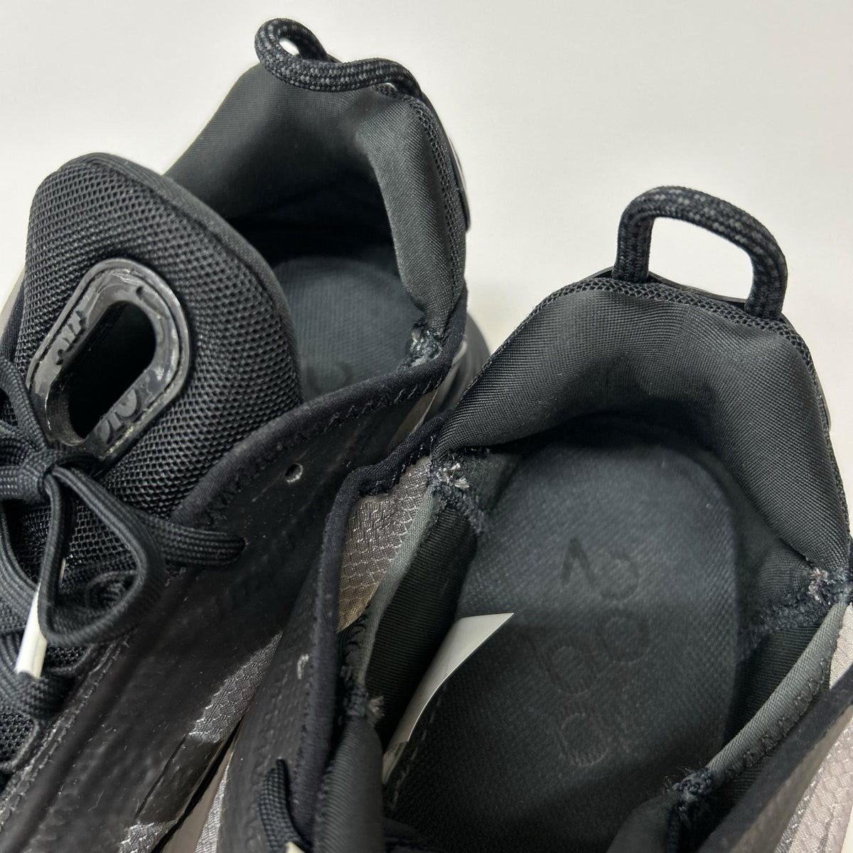 スニーカー AIR MAX 2090 ブラック (27.0) 27cm (US9 UK8 1/2 EU44) ブラック