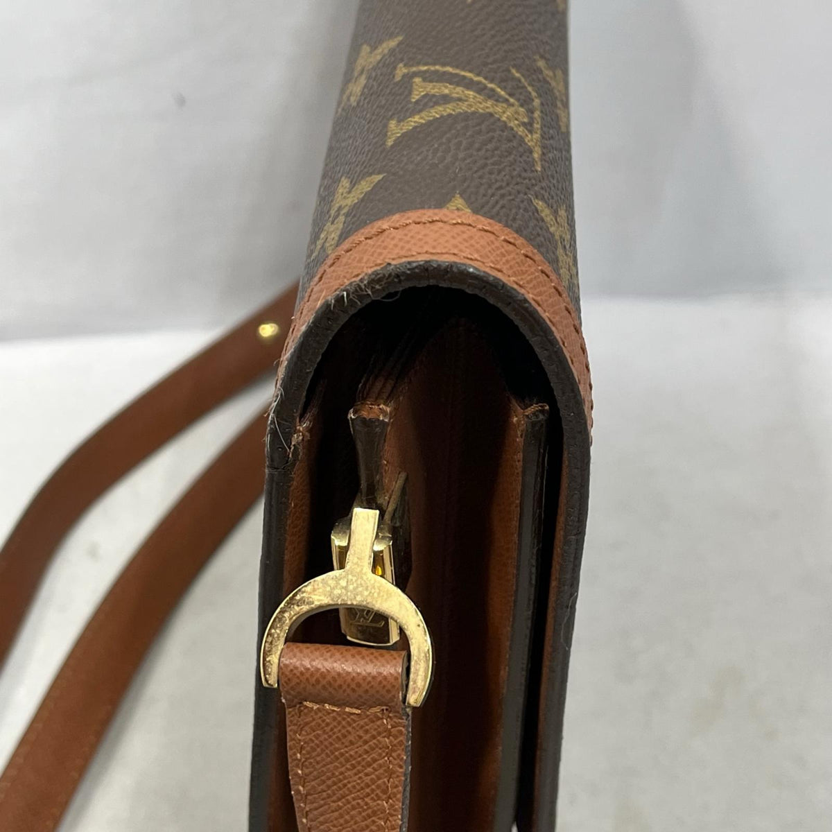 LOUIS VUITTON ラスパイユ モノグラム ワンショルダーM51372
