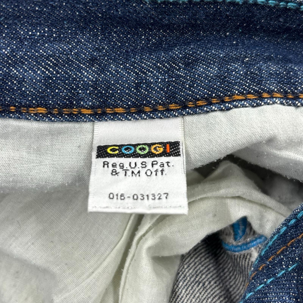 ショートパンツ COOGI 刺繍入りデニムショーツ