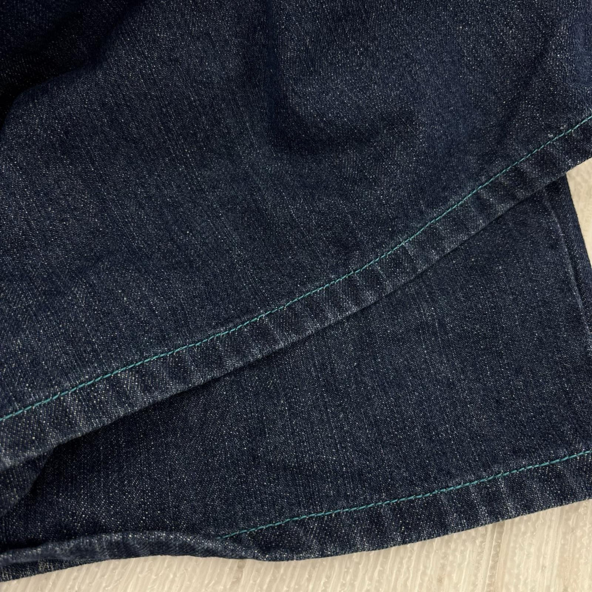 ショートパンツ COOGI 刺繍入りデニムショーツ