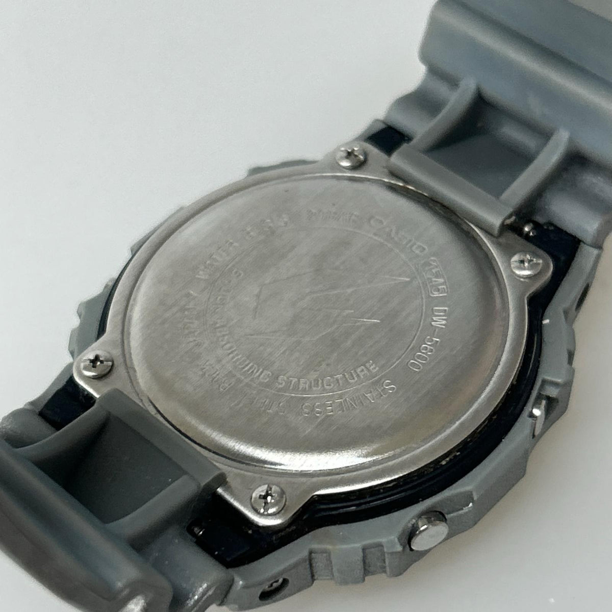 腕時計 DW-5600 シルバー
