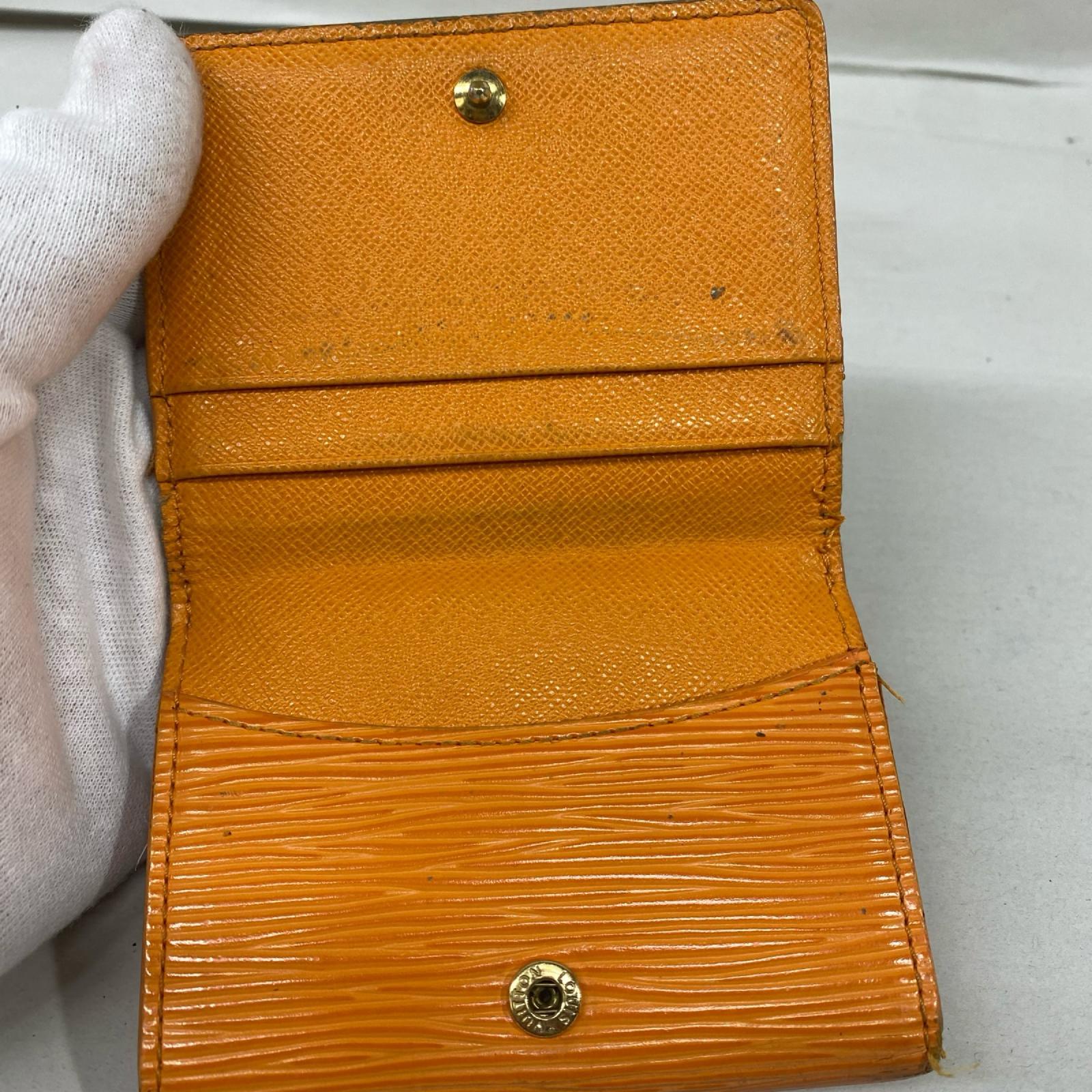 コンパクトウォレット エピ レザー M6330H