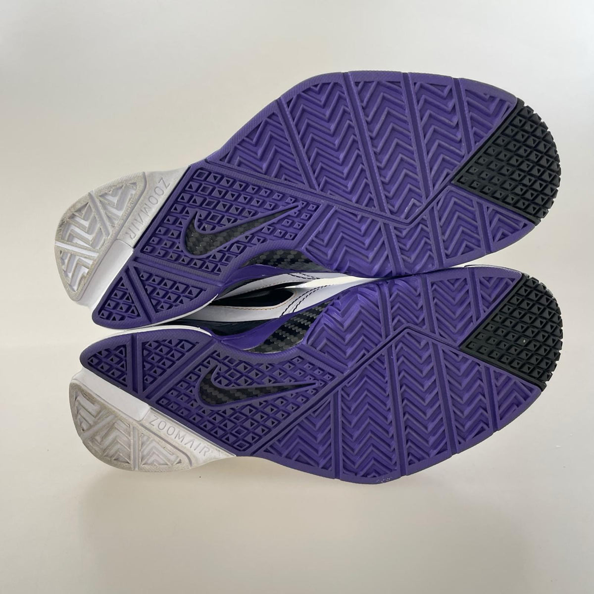 スニーカー NIKE Nike Kobe 1 Protro 81 Points IM0542-100 (25) 25cm (US7 UK6 1/2 EU40) ホワイト
