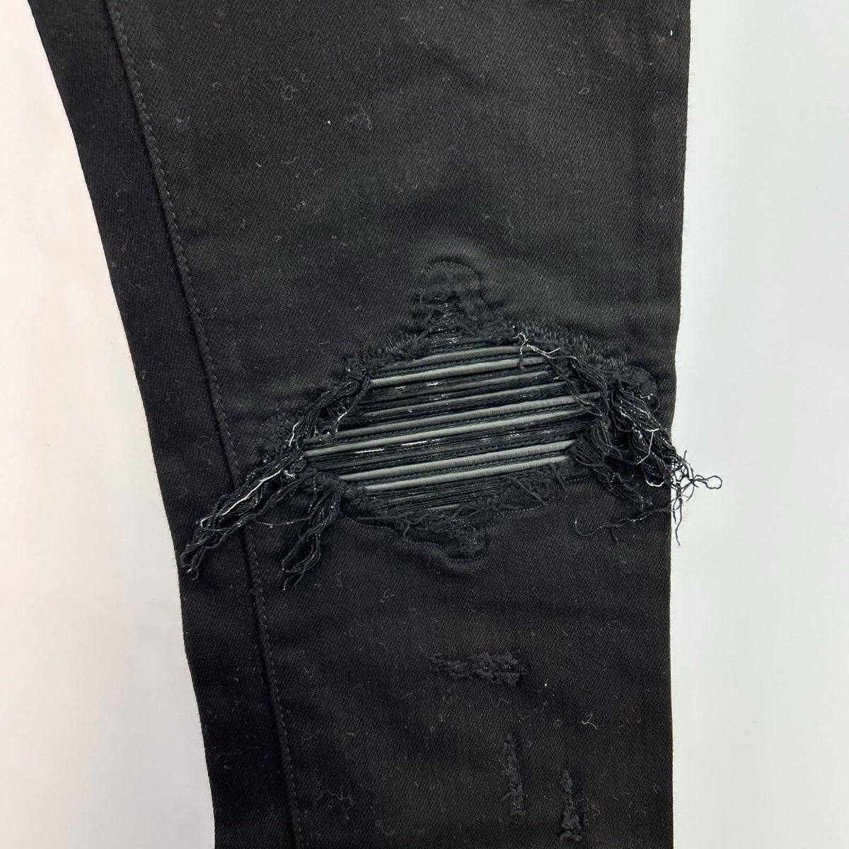 パンツ スキニー BLK W30 ブラック