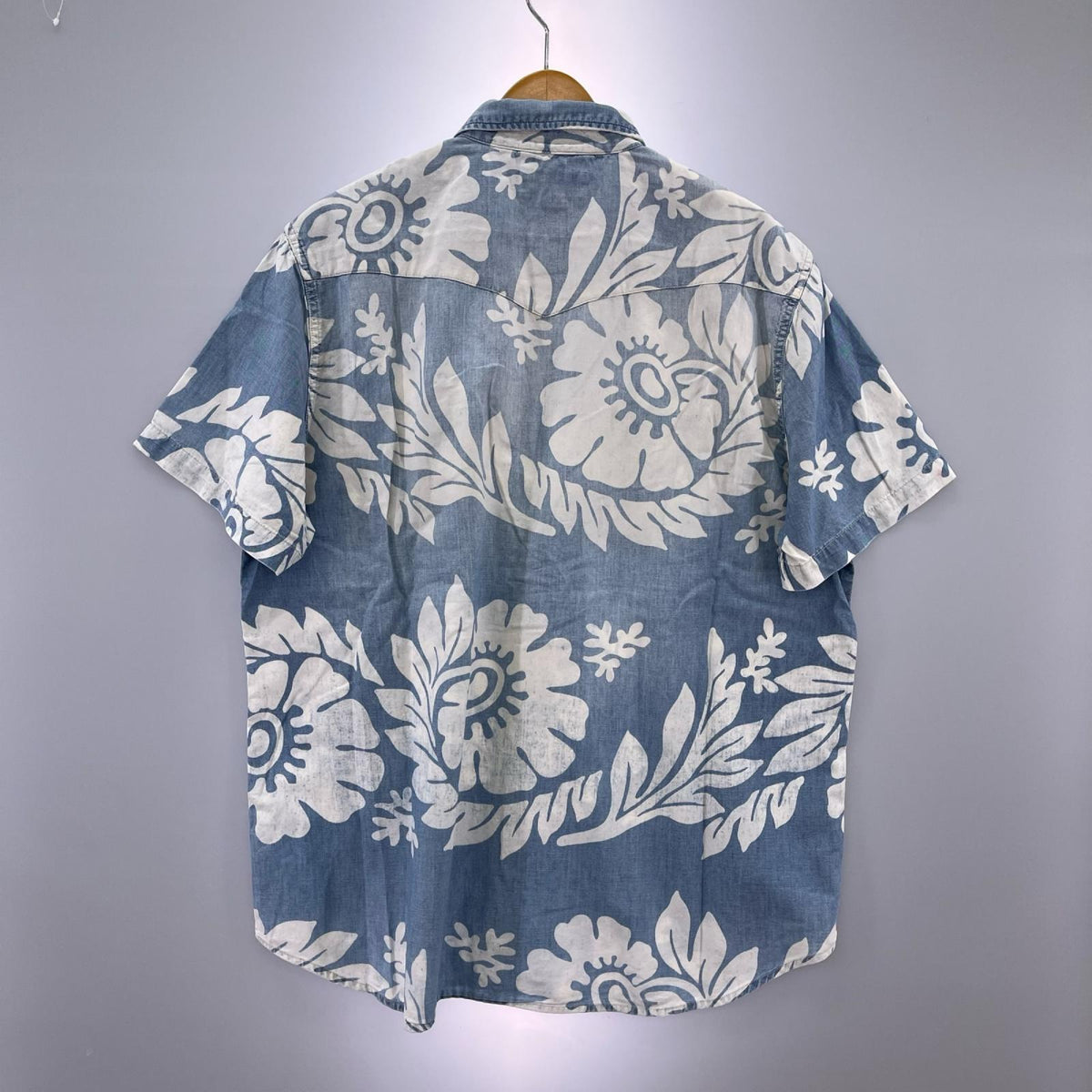 半袖シャツ ウエスタ 花柄 ライトブルー (XL)