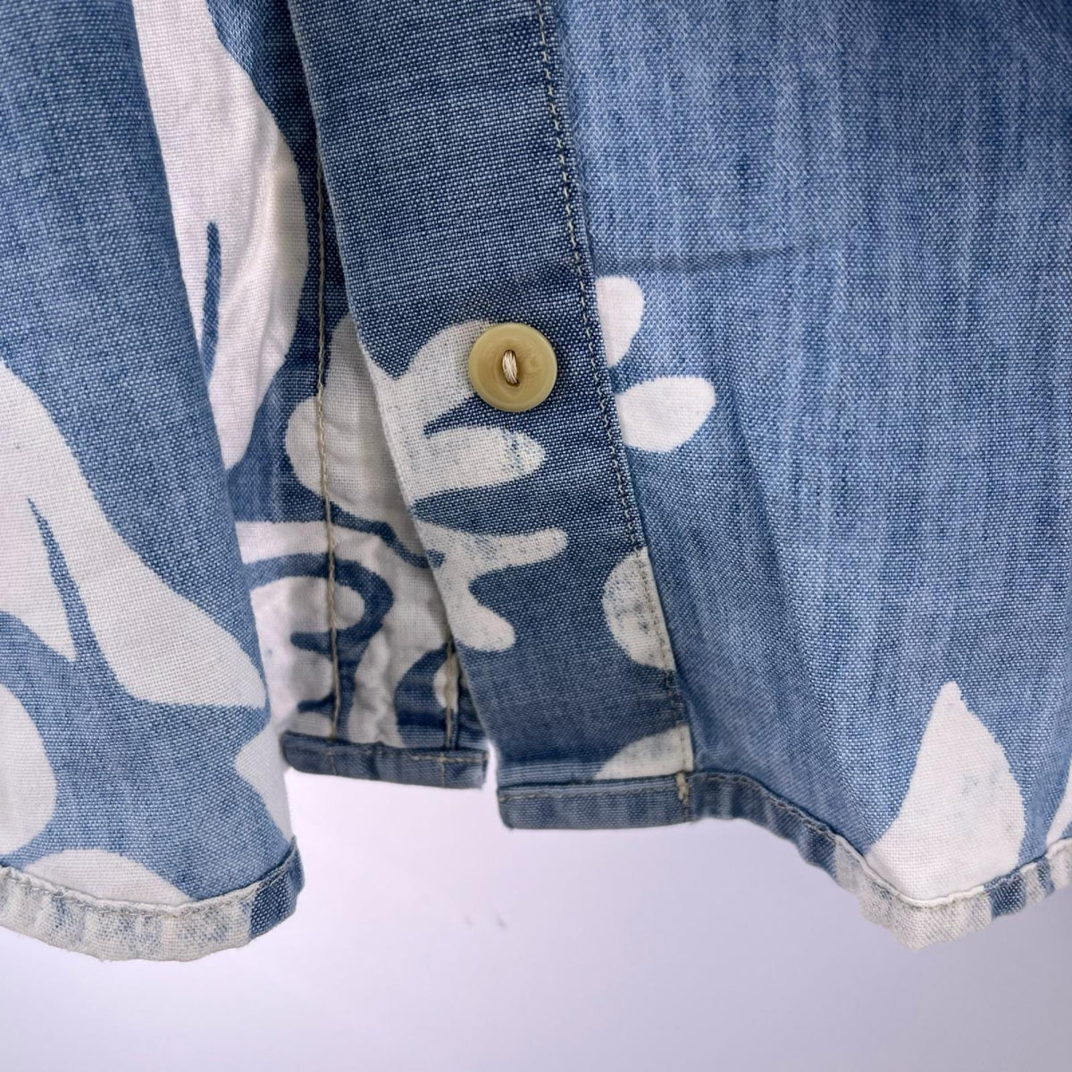 半袖シャツ ウエスタ 花柄 ライトブルー (XL)