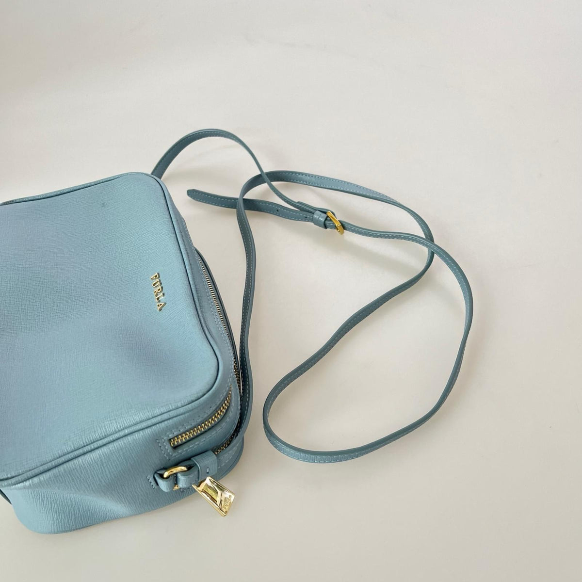 ショルダーバッグ FURLA ショルダーバッグ ブルー