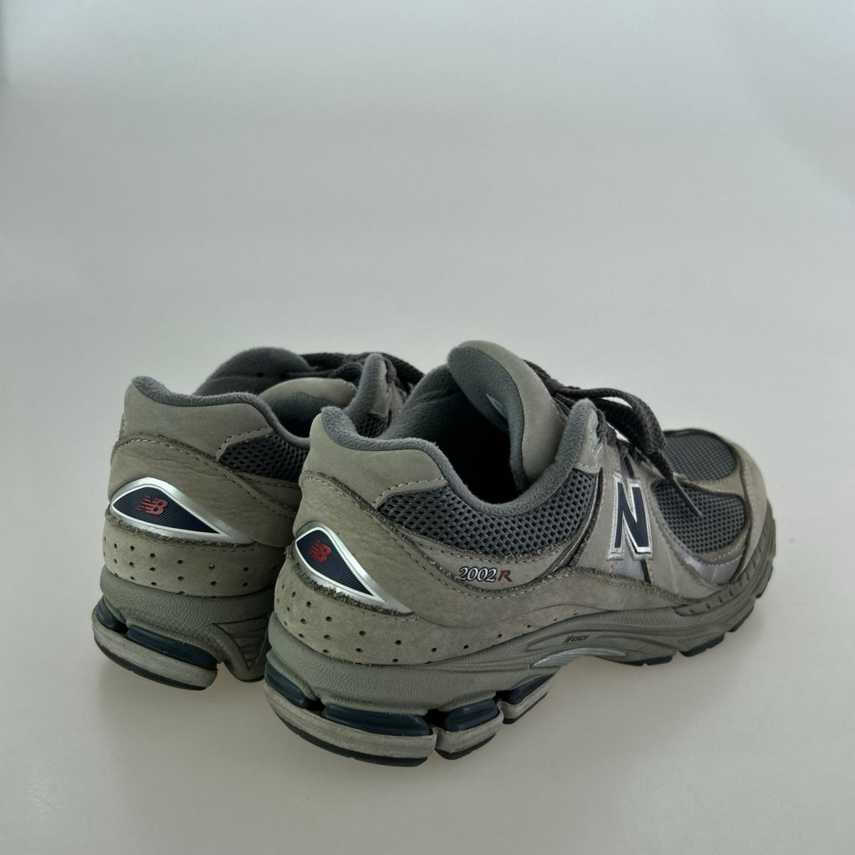 スニーカー ML2002RA 26.5cm (US8 1/2 UK8 EU43) グレー